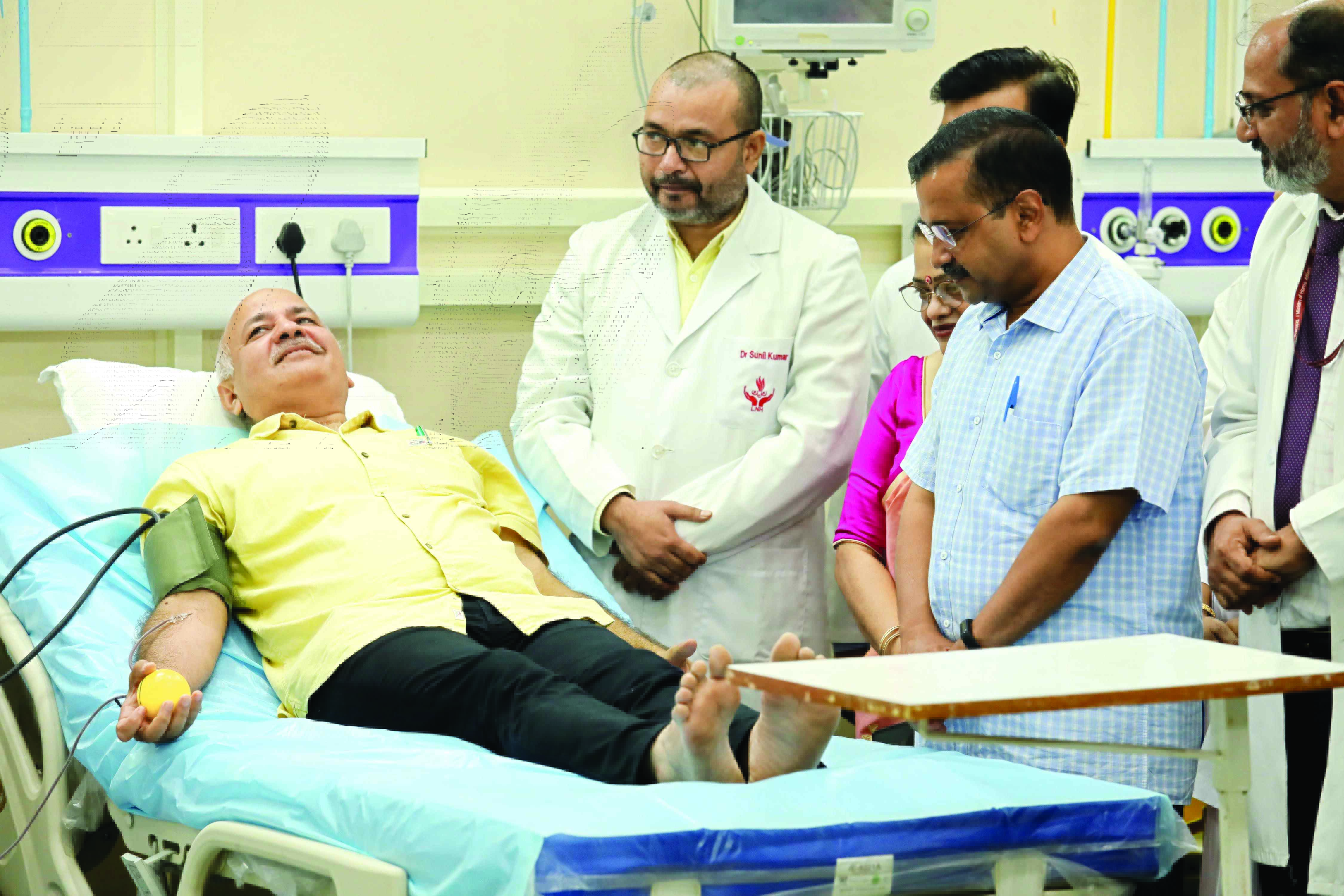CM launches blood donation drive, calls on people to donate twice a yr CM launches blood donation drive, calls on people to donate twice a yr