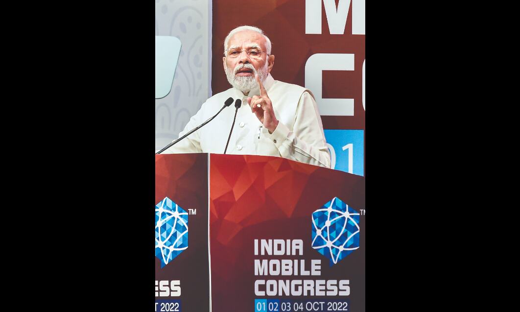 PM Modi launches 5G mobile services, calls it dawn of new era PM Modi launches 5G mobile services, calls it dawn of new era