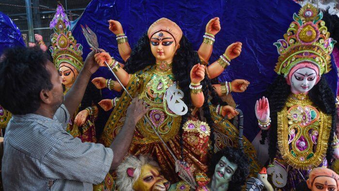 Rs 40,000 crore Durga Puja in West Bengal creates 3 lakh jobs Rs 40,000 crore Durga Puja in West Bengal creates 3 lakh jobs