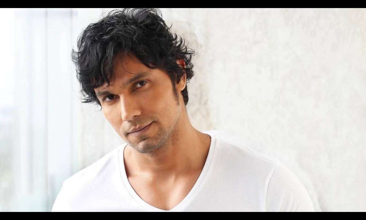 Randeep Hooda begins filming Savarkar biopic Randeep Hooda begins filming Savarkar biopic