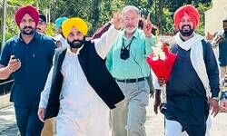 Punjab CM Mann, SAD chief Badal condole killing of Sikh family in US Punjab CM Mann, SAD chief Badal condole killing of Sikh family in US