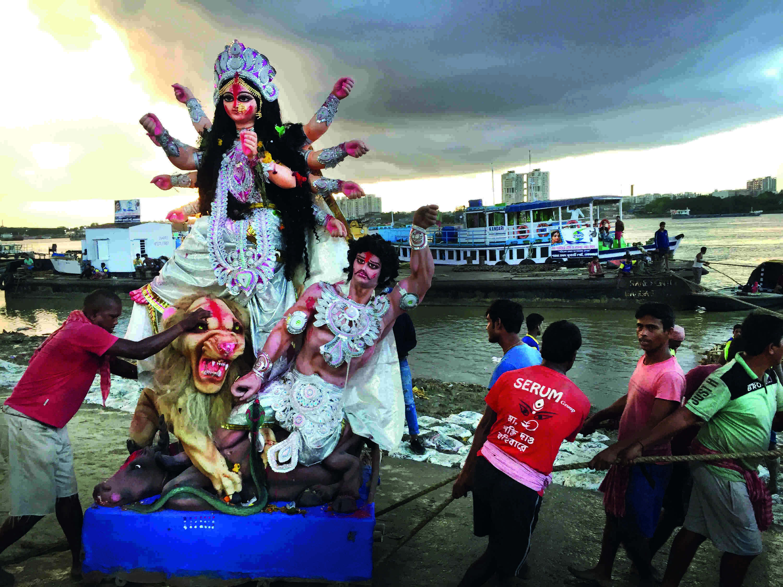 Immersion: Cops deployed at 34 ghats in city; additional cameras put up at 15 ghats Immersion: Cops deployed at 34 ghats in city; additional cameras put up at 15 ghats