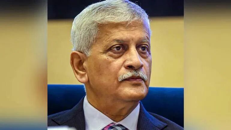 Govt asks CJI Lalit to name successor: Sources Govt asks CJI Lalit to name successor: Sources