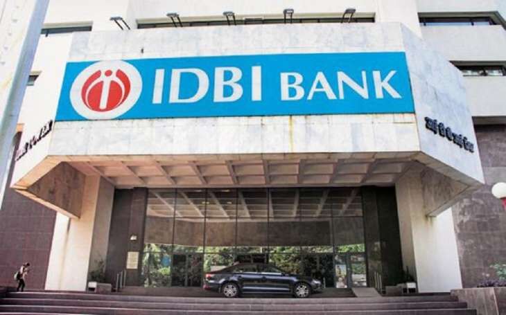 Centre, LIC to sell 60.72% stake in IDBI Bank, invite bids Centre, LIC to sell 60.72% stake in IDBI Bank, invite bids