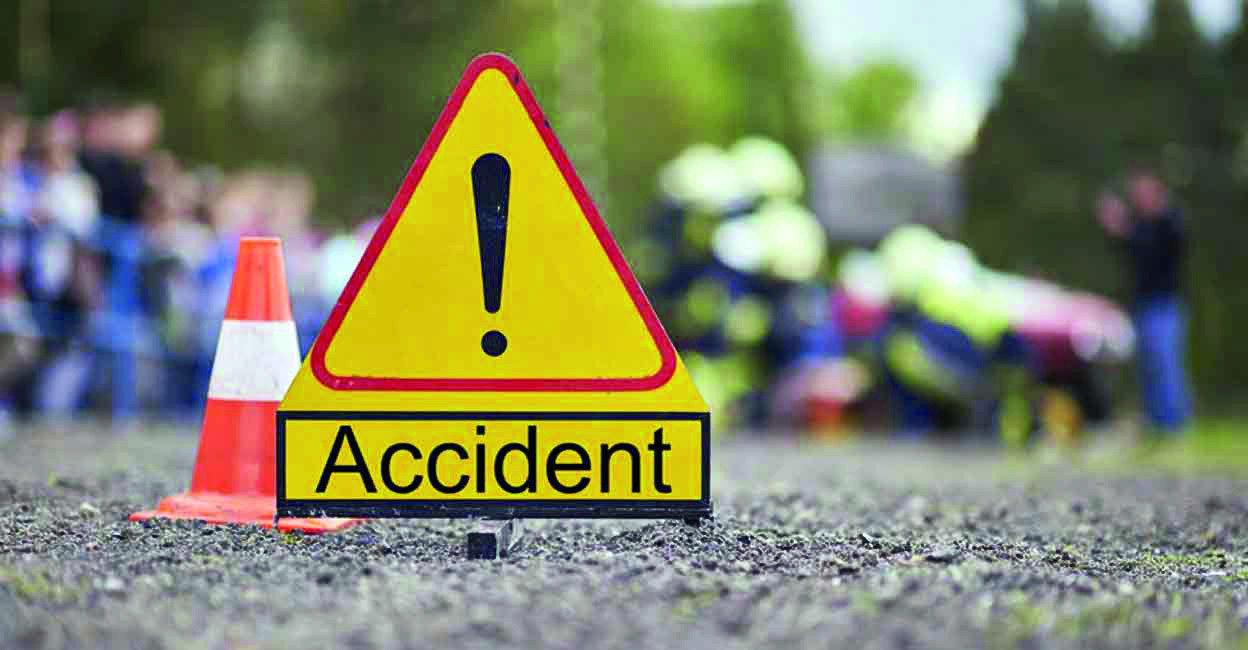 3 injured, including elderly, after 2 cars collide at Sector V 3 injured, including elderly, after 2 cars collide at Sector V