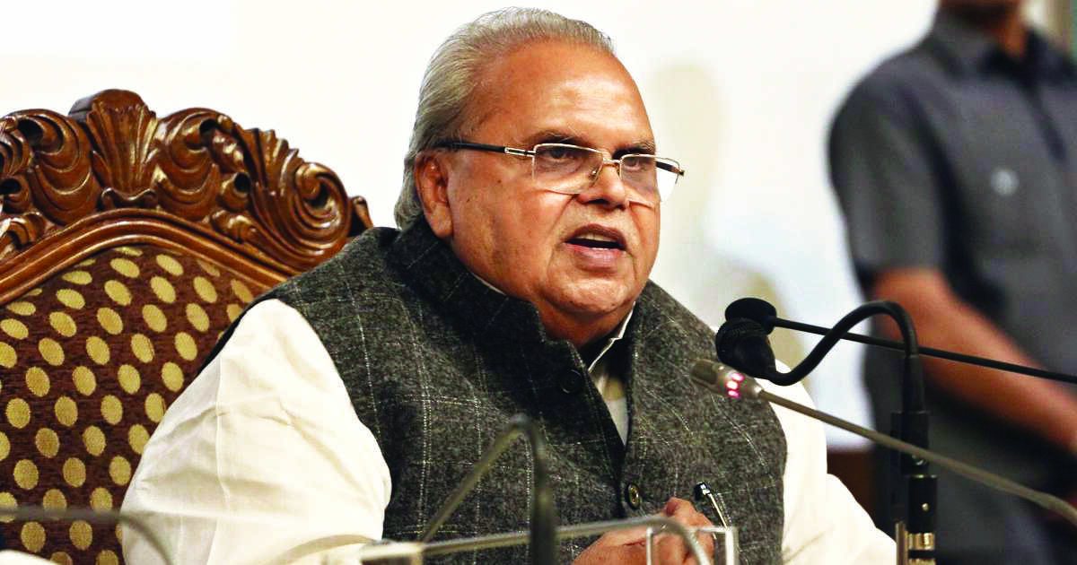 Former Governor Satya Pal Malik examined by CBI Former Governor Satya Pal Malik examined by CBI