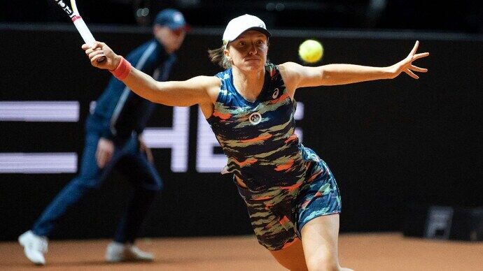 No 1 Swiatek and home favorite Krejcikova in Ostrava final No 1 Swiatek and home favorite Krejcikova in Ostrava final