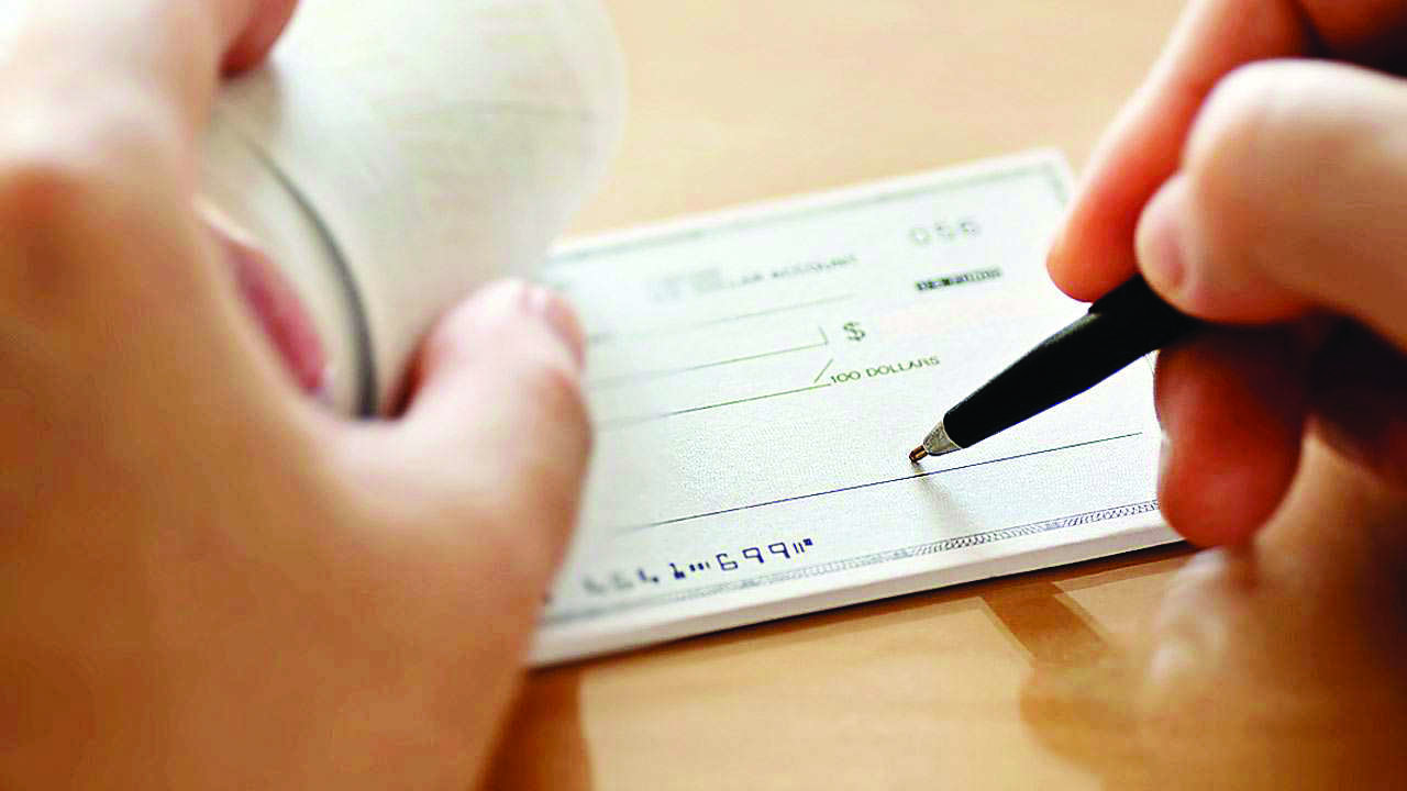 FinMin mulls steps like auto debiting other A/Cs of issuer to curb cheque bounce cases