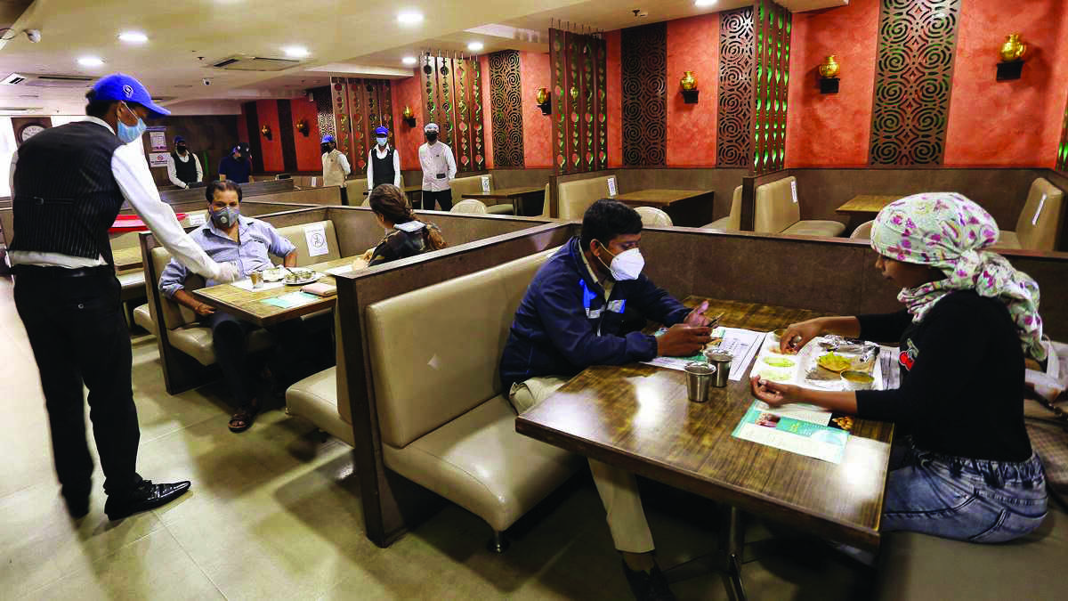 Over 300 businesses in Delhi to operate 24X7 from next week Over 300 businesses in Delhi to operate 24X7 from next week