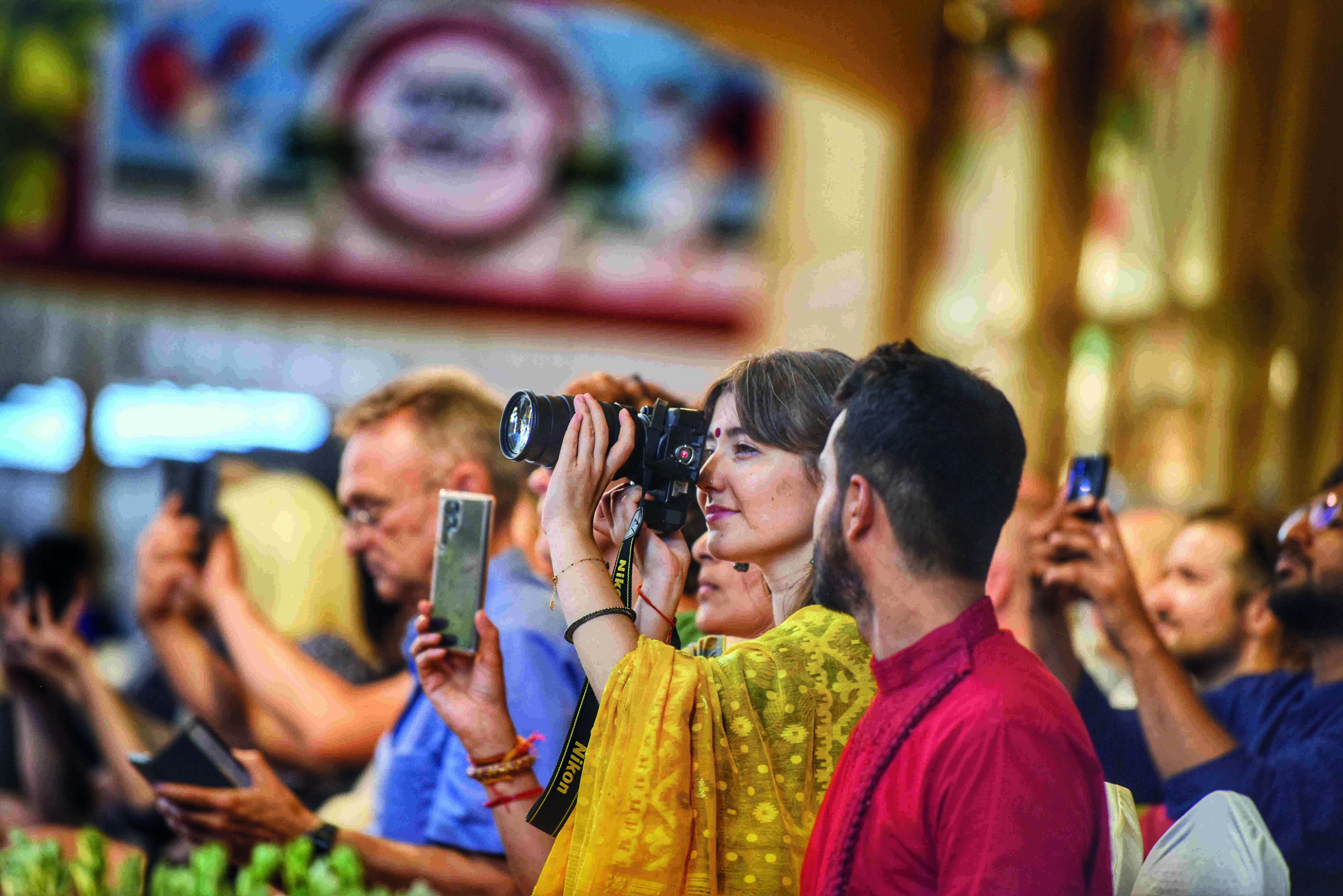 More than 5K foreign tourists visited Bengal during Puja More than 5K foreign tourists visited Bengal during Puja