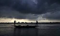 3 missing after high tide in Hooghly strikes Nimtala ghat in Kolkata 3 missing after high tide in Hooghly strikes Nimtala ghat in Kolkata