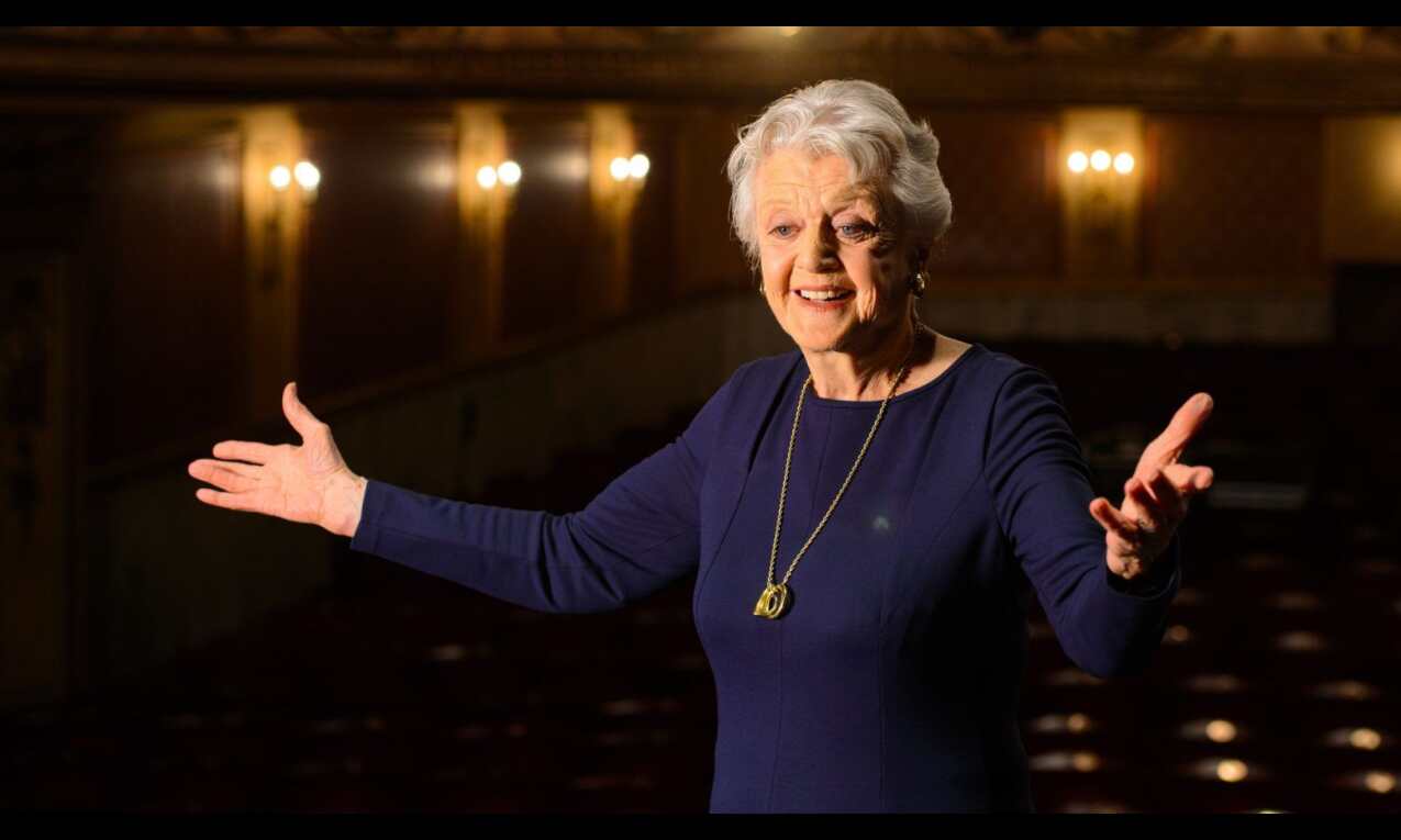 Murder She Wrote star Angela Lansbury dies at 96 Murder She Wrote star Angela Lansbury dies at 96