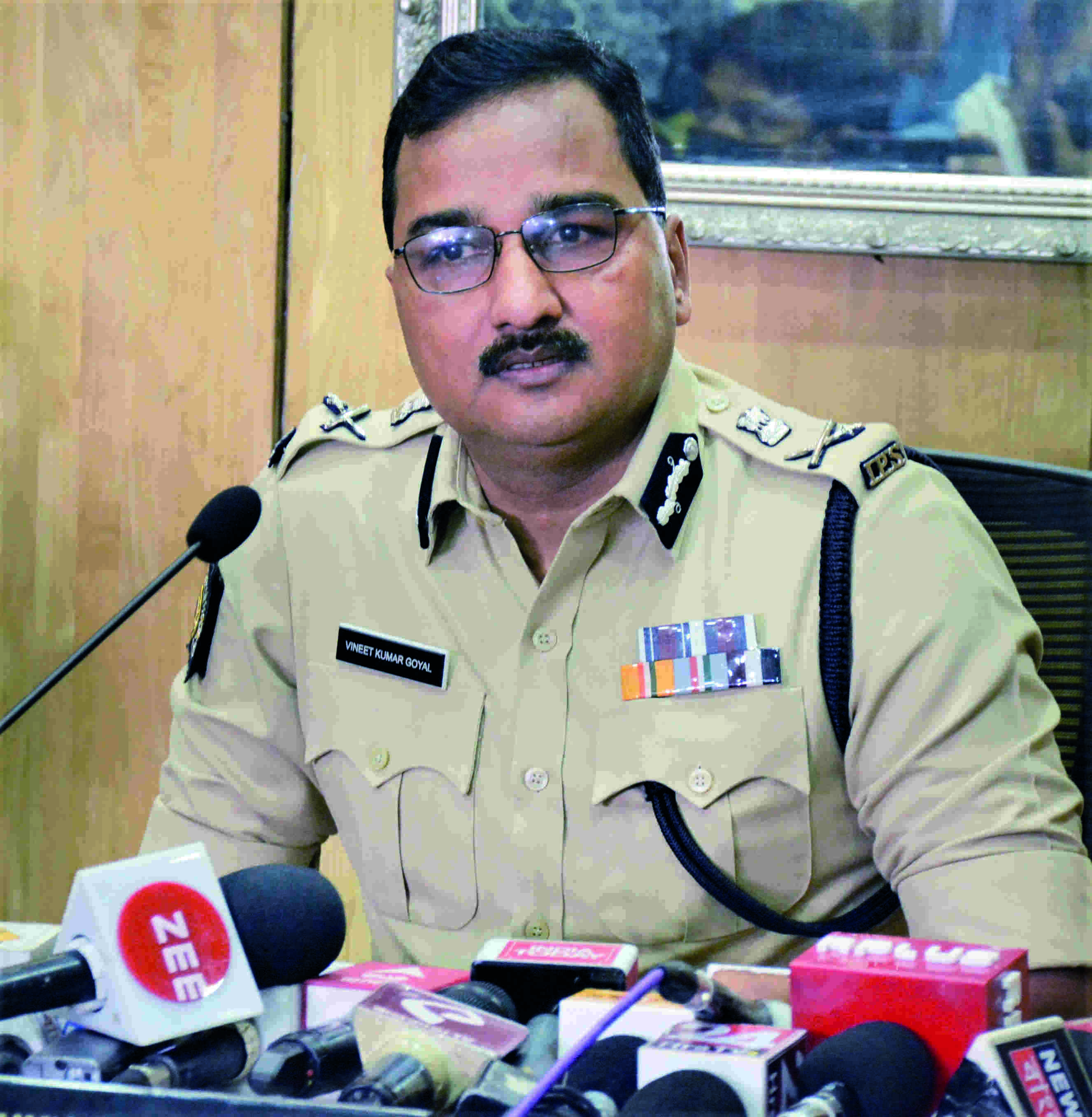 Form SIT led by CP to probe violence in Mominpur: HC
