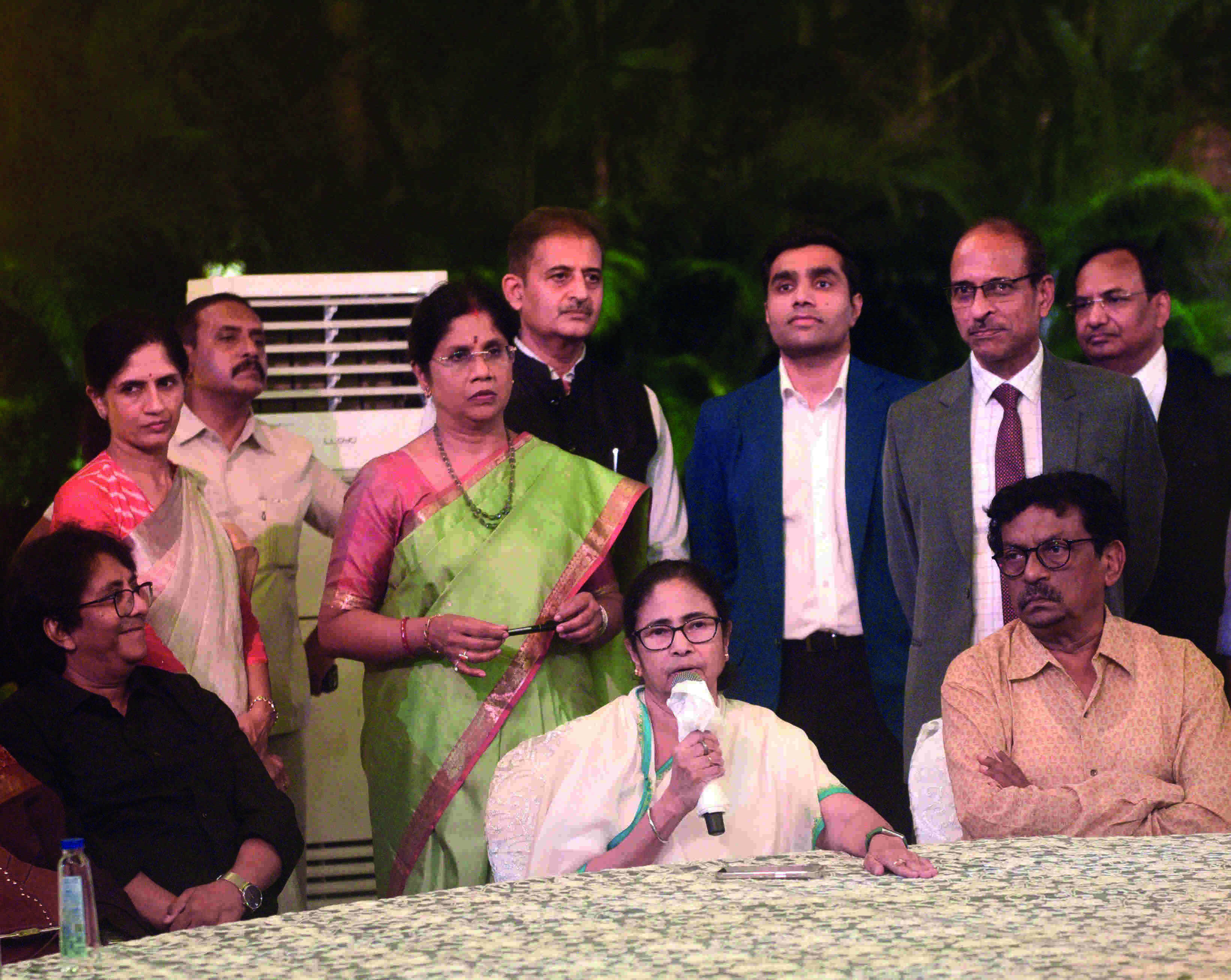 Vijaya Sammelan: Desist from negative politics, Mamata urges Opposition Vijaya Sammelan: Desist from negative politics, Mamata urges Opposition