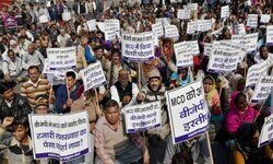 MCD sanitation workers on strike, demand regularisation MCD sanitation workers on strike, demand regularisation