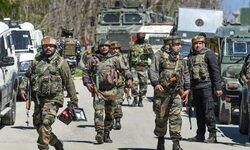 Kashmiri Pandit shot dead by militants in J-Ks Shopian; L-G, political parties condemn attack Kashmiri Pandit shot dead by militants in J-Ks Shopian; L-G, political parties condemn attack