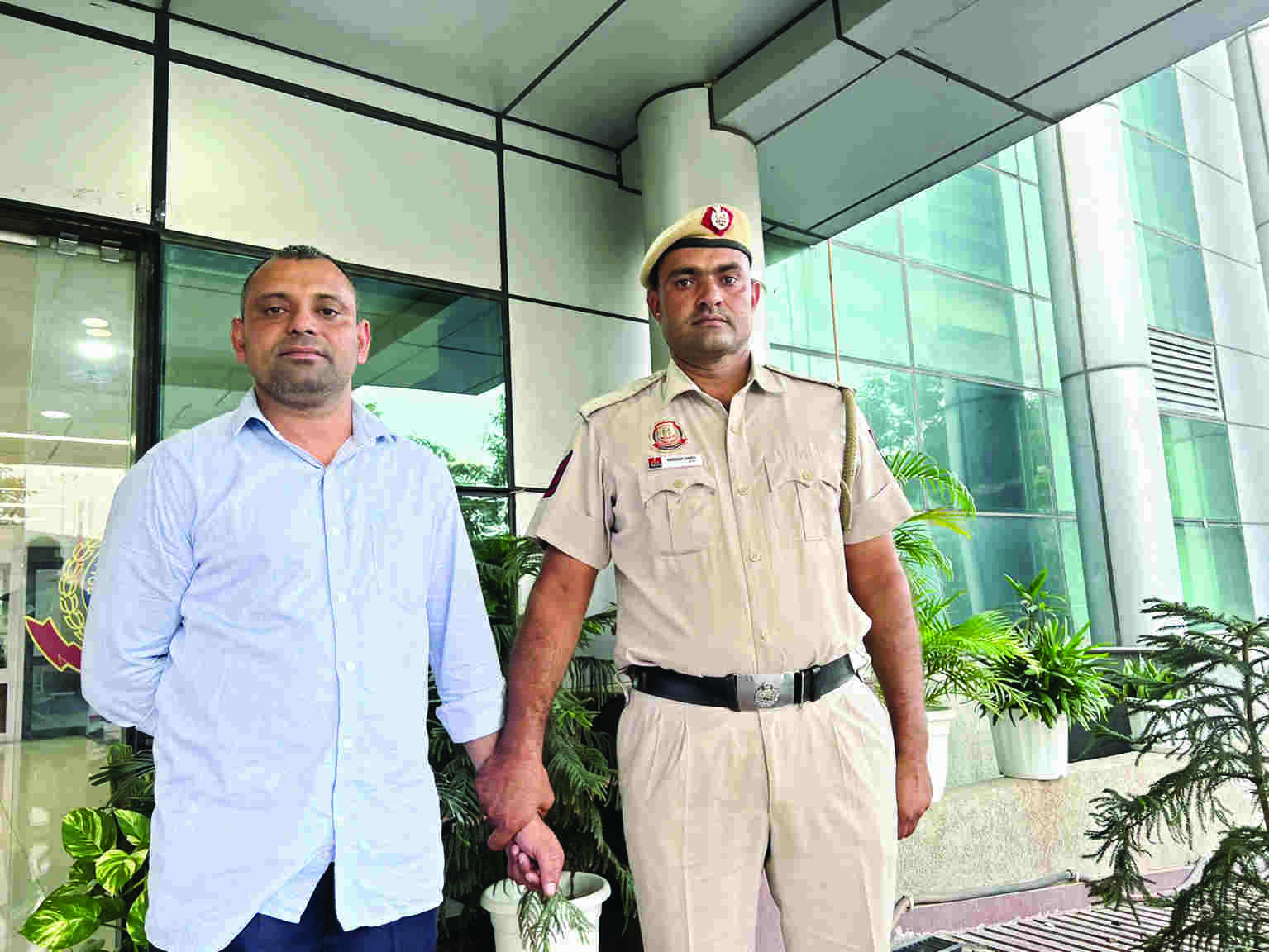 Man impersonating as IAF officer to get spl airport pass arrested