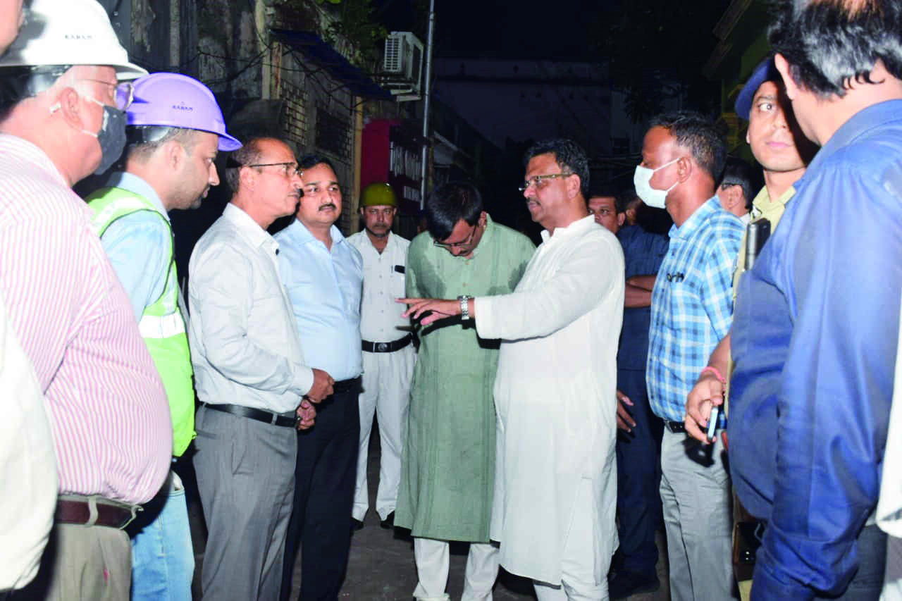 KMRC to give compensation of Rs 5L to affected families: Hakim KMRC to give compensation of Rs 5L to affected families: Hakim