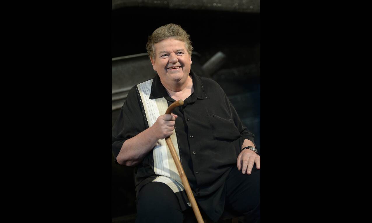 Harry Potter team remembers Hagrid actor Robbie Coltrane Harry Potter team remembers Hagrid actor Robbie Coltrane