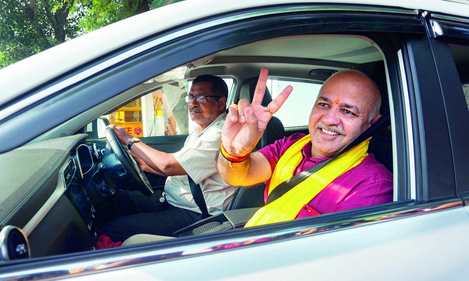CBI questions Dy CM Sisodia for over 9 hours
