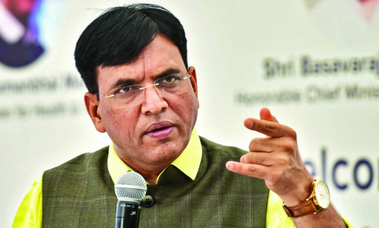 Health min reviews Covid situation; mask mandate must be continued