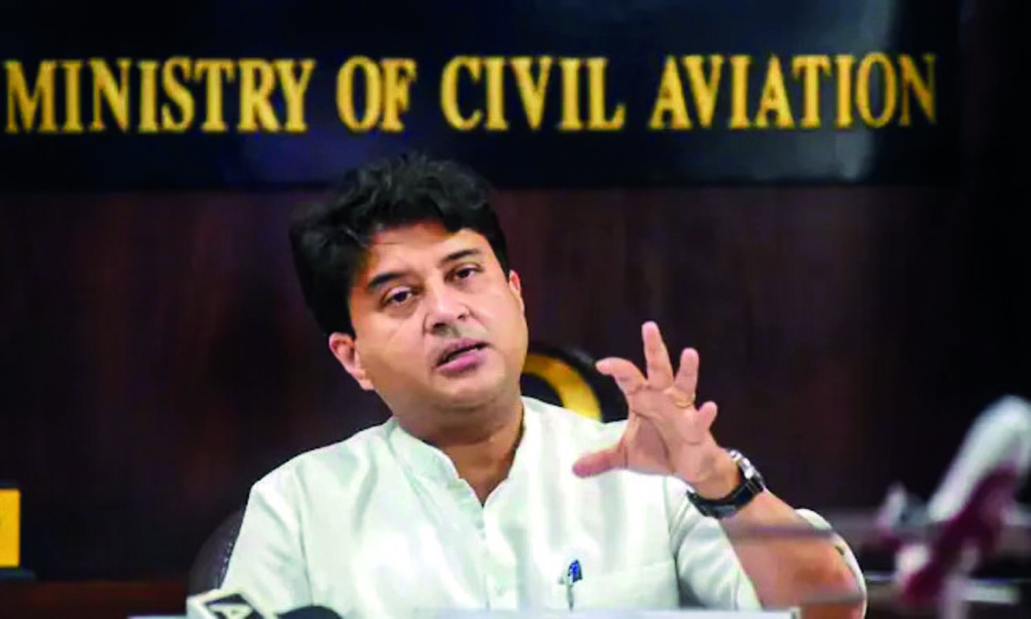 Scindia urges states to reduce tax on ATF