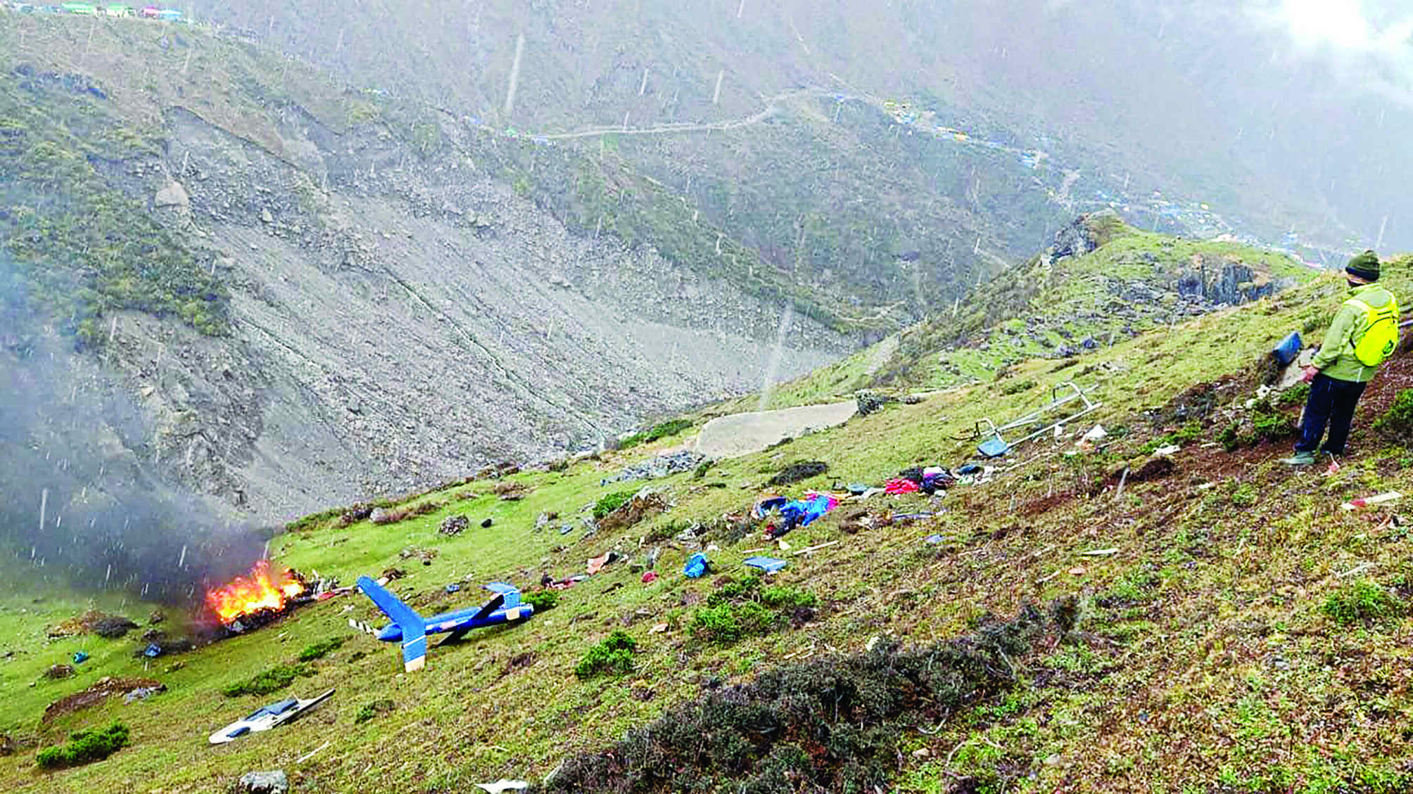 7 dead as helicopter ferrying Kedarnath pilgrims crashes 7 dead as helicopter ferrying Kedarnath pilgrims crashes