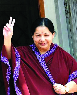 Key report faults doctors, close aide VK Sasikala