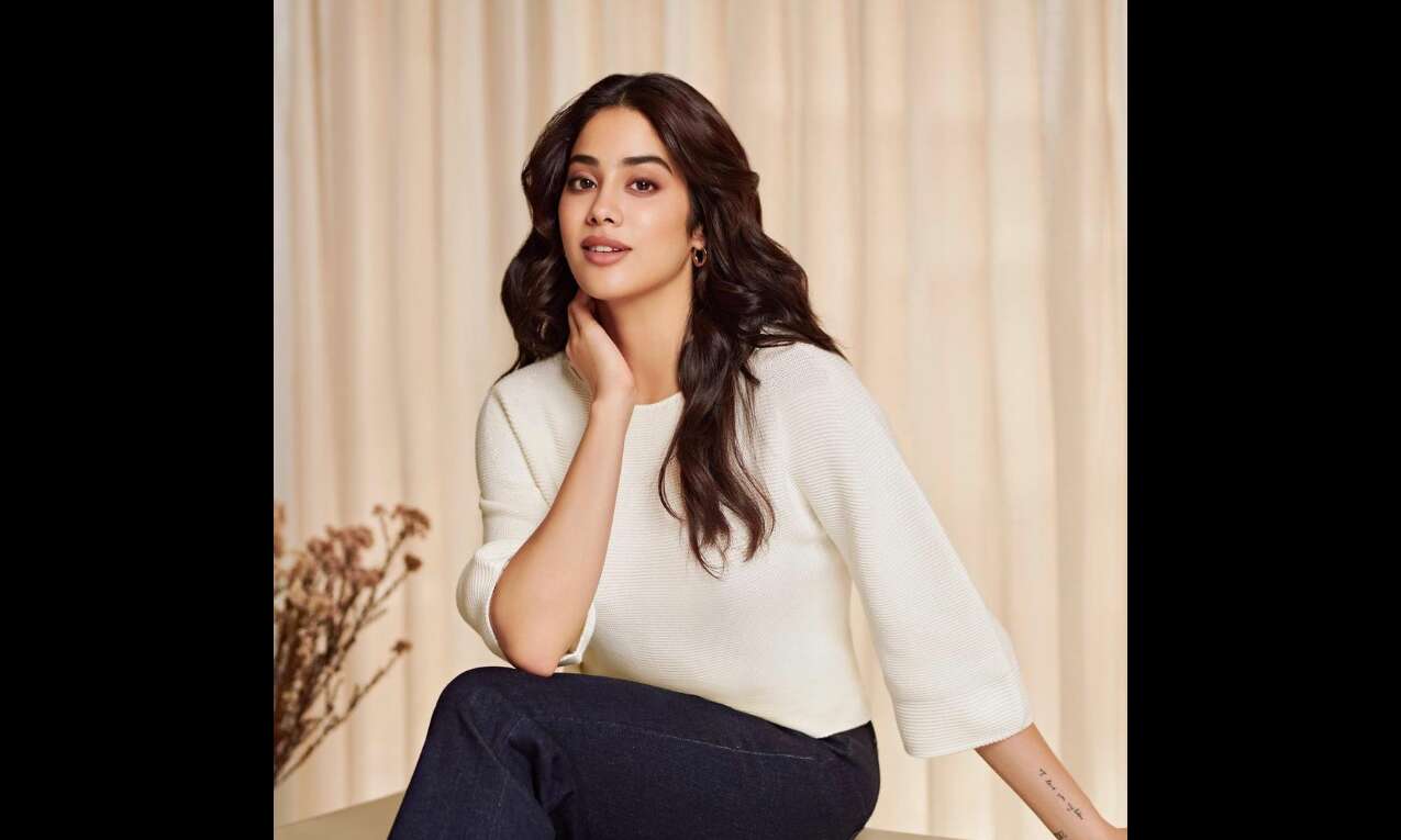 Janhvi Kapoor advises sister Khushi not to date an actor Janhvi Kapoor advises sister Khushi not to date an actor