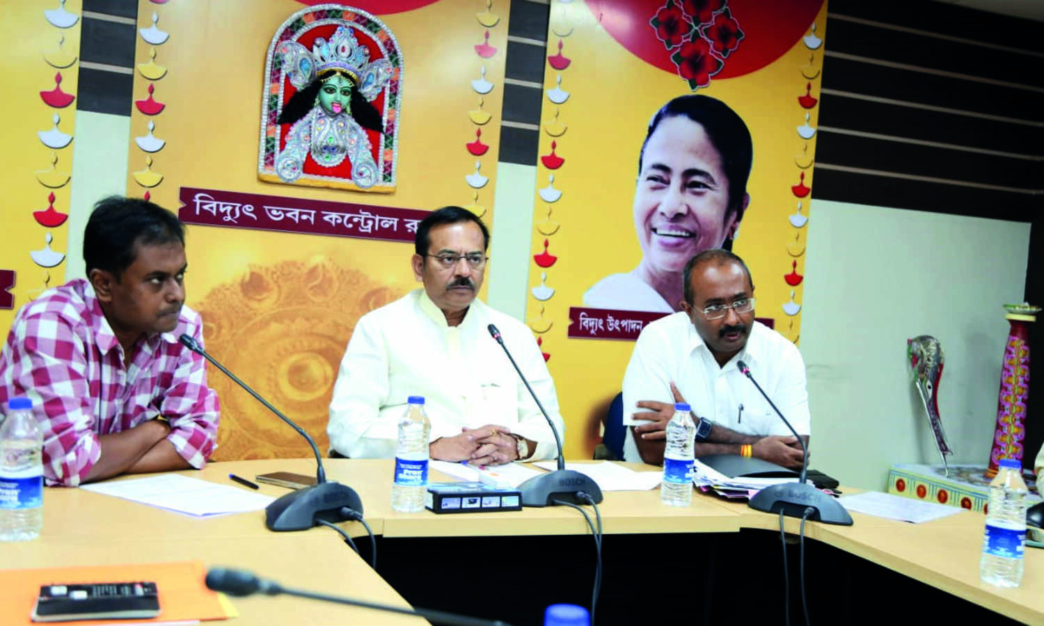 State prepares for Sitrang; Power minister takes stock