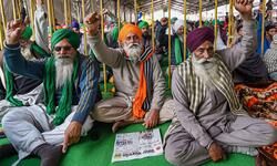 Farmers protest near Punjab CMs residence in Sangrur enters 12th day