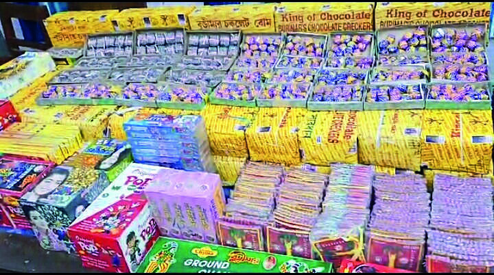 1 held, banned crackers worth lakhs seized in South Dinajpur