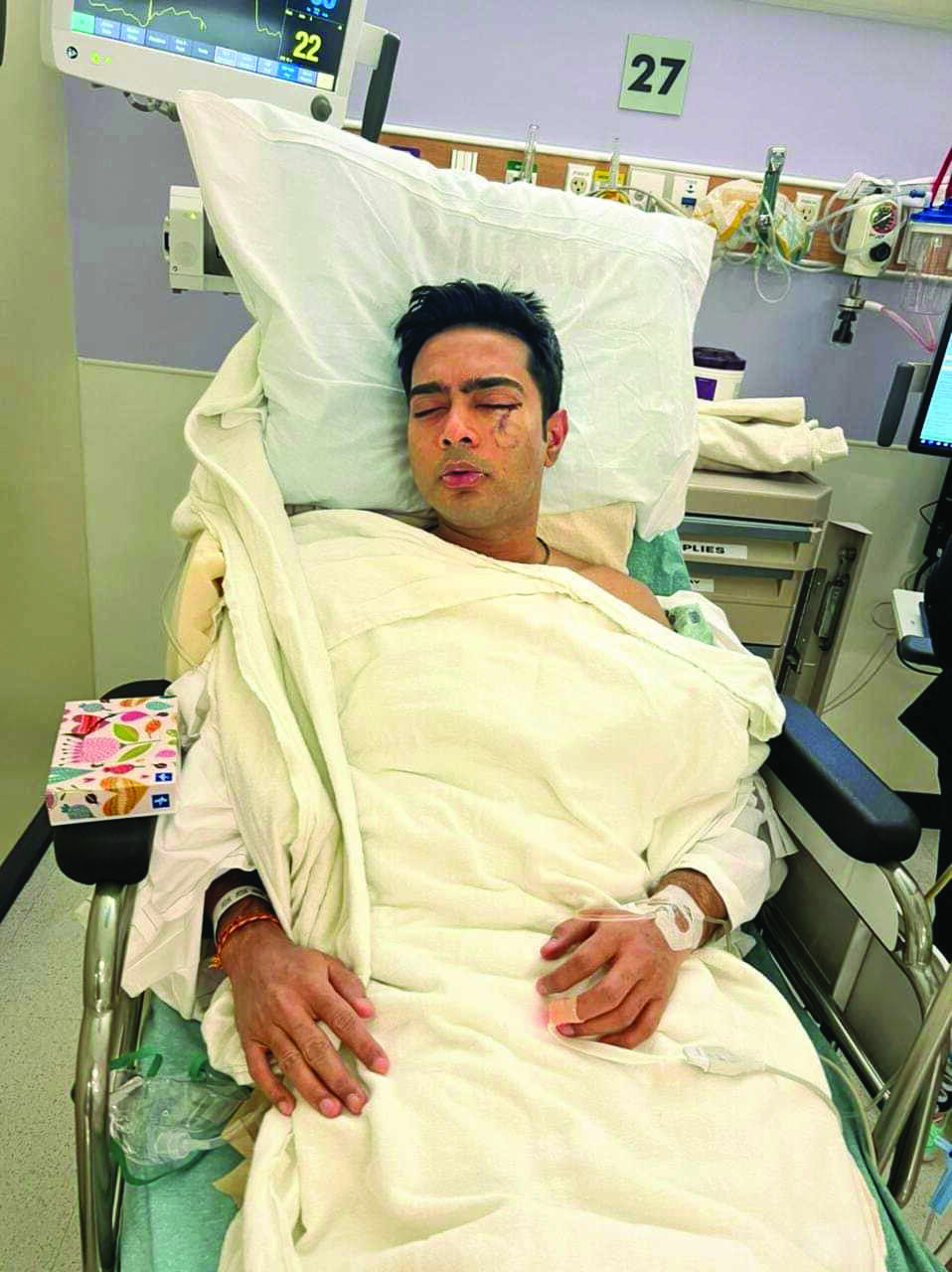 Abhishek likely to return to city this weekend after eye surgery in the US Abhishek likely to return to city this weekend after eye surgery in the US