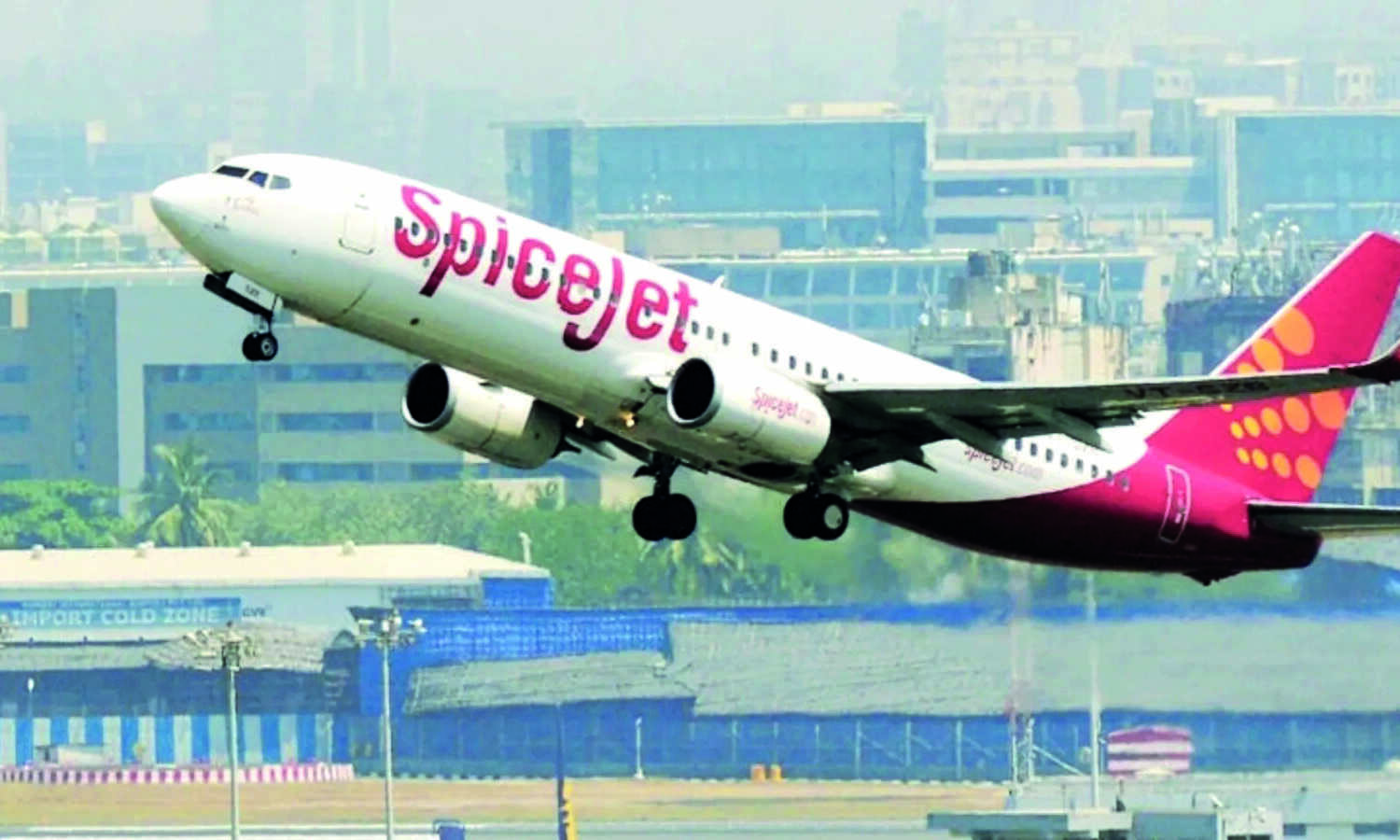 Pilots apprehensive of salary hike announcement by SpiceJet