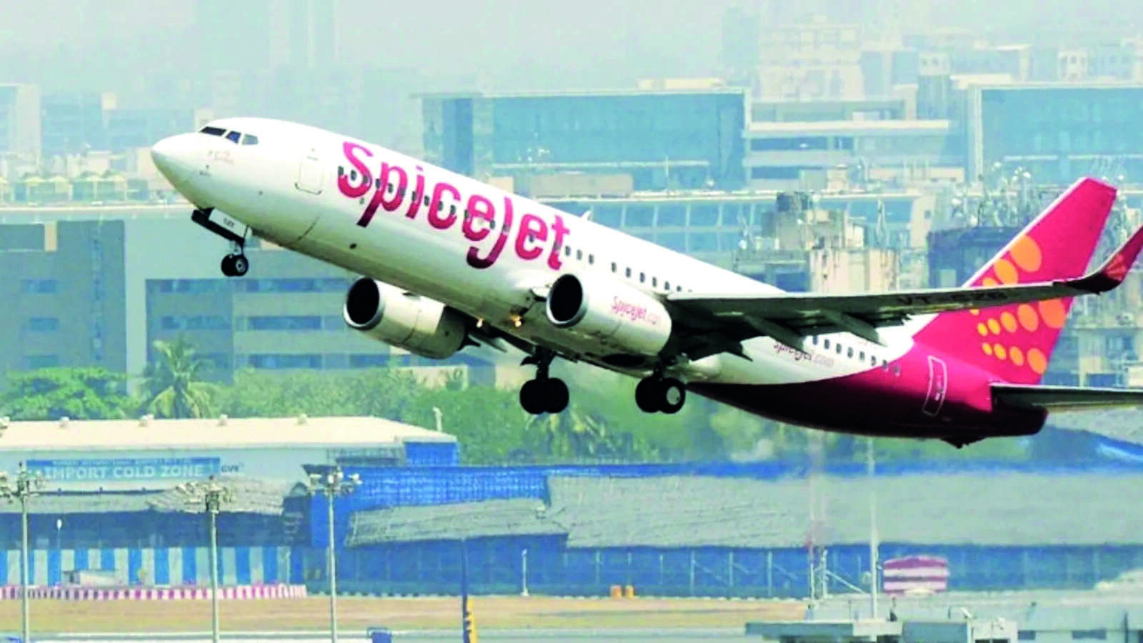 Pilots apprehensive of salary hike announcement by SpiceJet