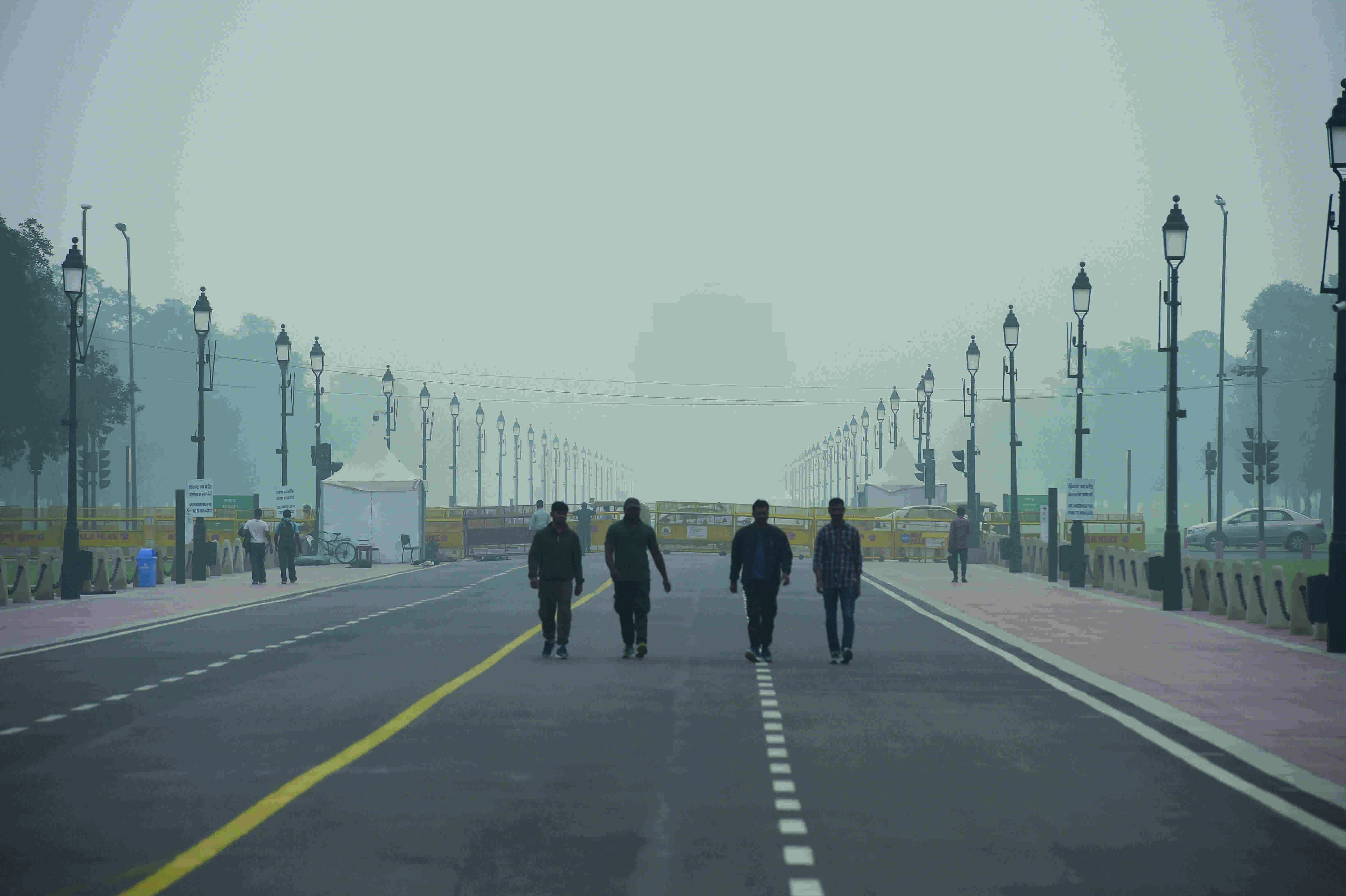 With AQI of 265, Delhis air on day before Diwali least polluted in 7 yrs With AQI of 265, Delhis air on day before Diwali least polluted in 7 yrs