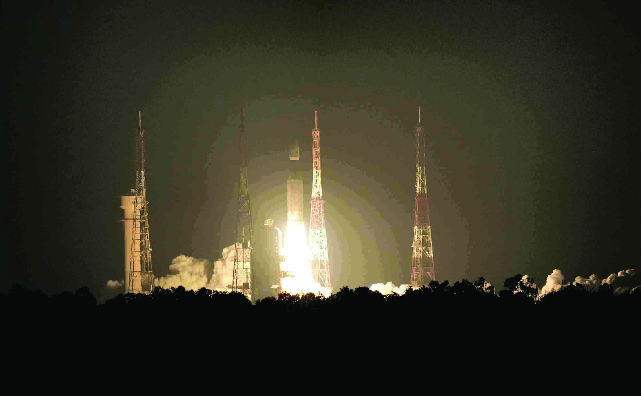 ISROs heaviest rocket successfully places 36 broadband satellites in low earth orbit