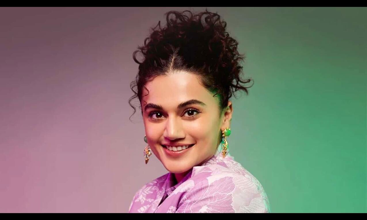 Taapsee Pannu, Anushka Sharma laud BCCIs decision of equal pay for men and women Taapsee Pannu, Anushka Sharma laud BCCIs decision of equal pay for men and women