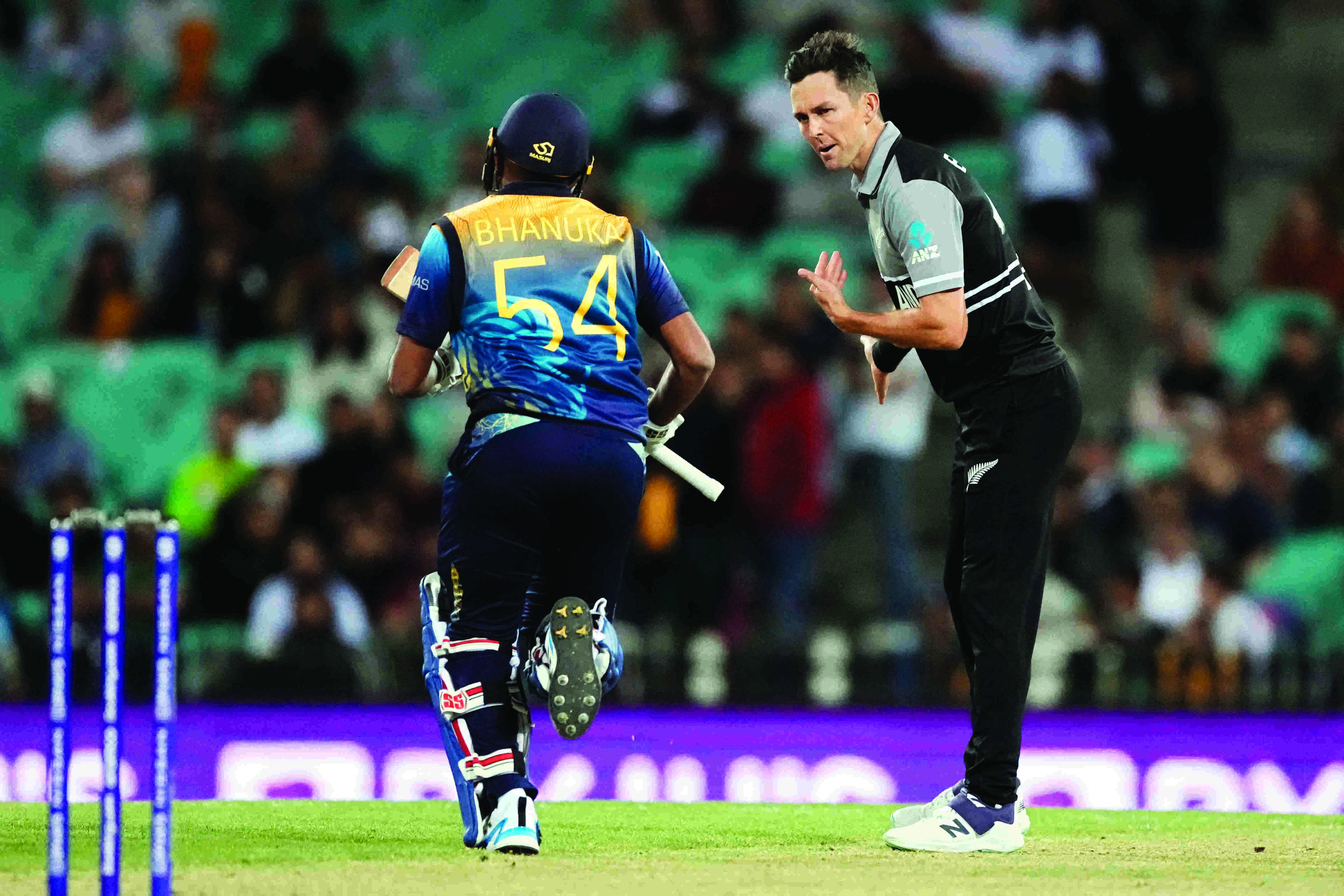 Trent Boult & Phillips power Kiwis to big win over Sri Lanka Trent Boult & Phillips power Kiwis to big win over Sri Lanka