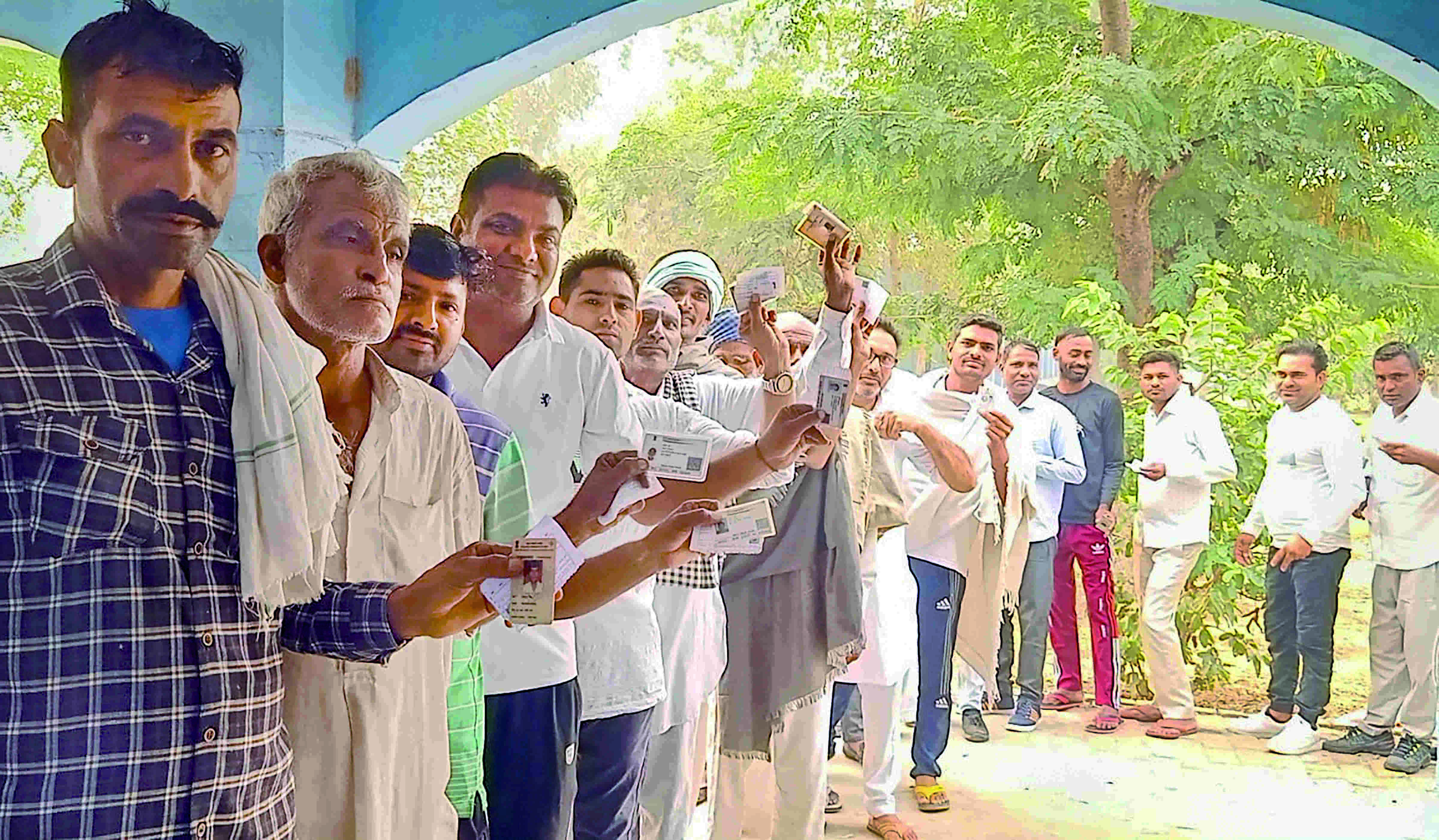 71% polling in first phase of Panchayat polls in Haryana 71% polling in first phase of Panchayat polls in Haryana