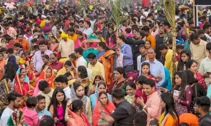 Chhath puja celebrated in Kolkata Chhath puja celebrated in Kolkata