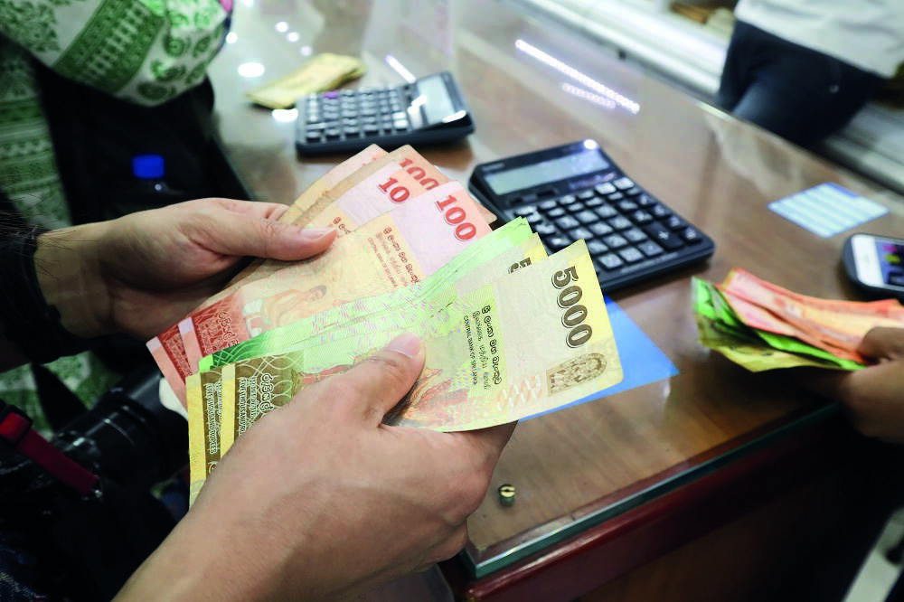 Sri Lanka sees slight drop in inflation amid economic crisis