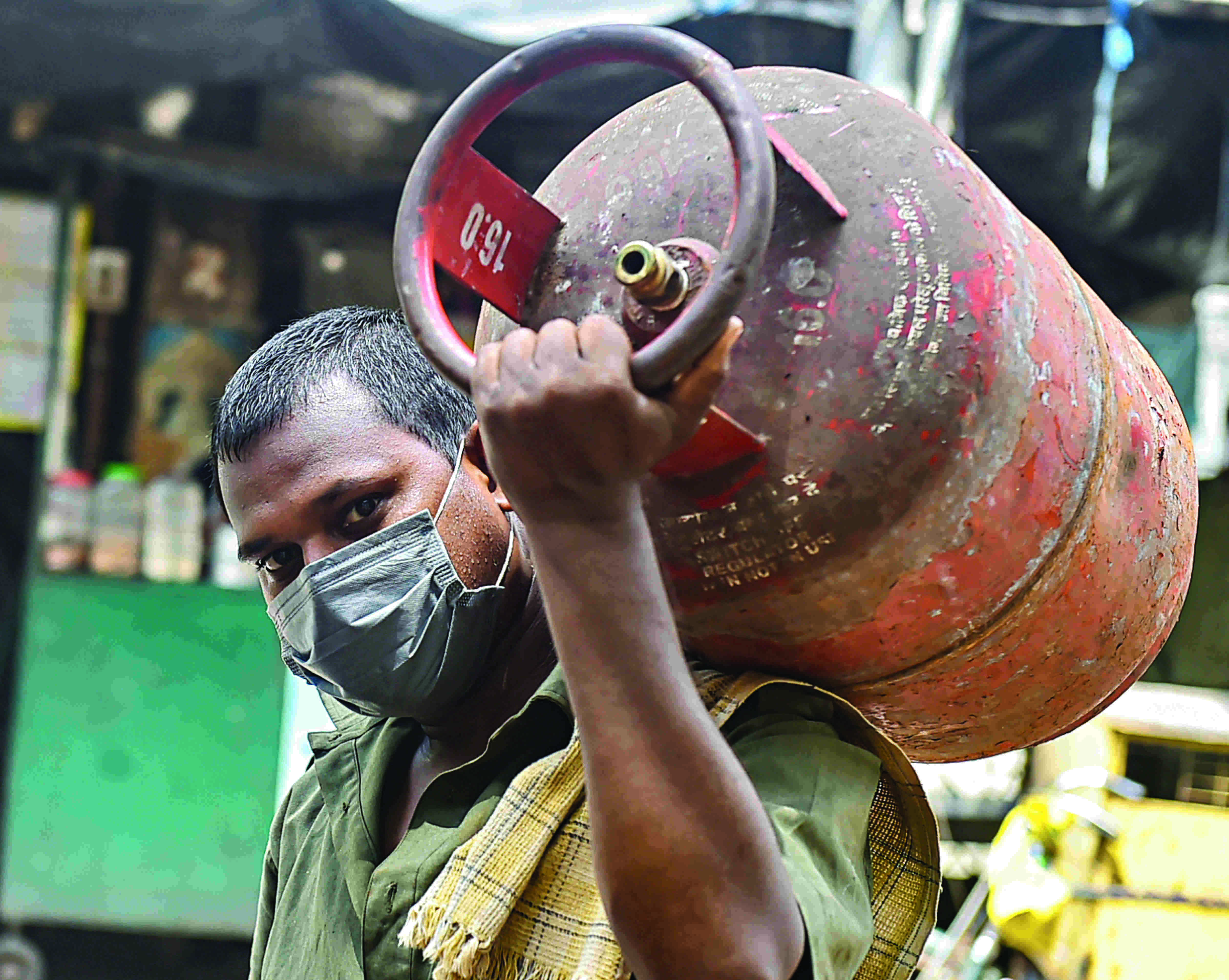ATF price hiked 4.2%, commercial LPG rates cut by Rs 115.5 ATF price hiked 4.2%, commercial LPG rates cut by Rs 115.5