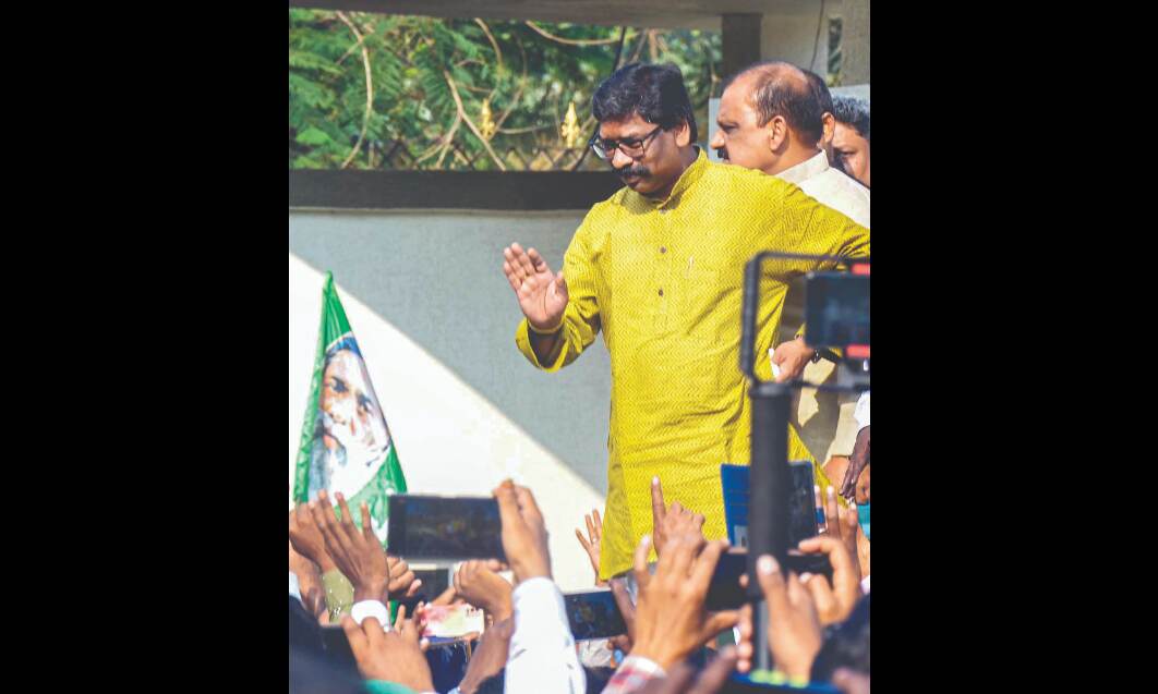 Jkhand CM seeks 3-week time to appear Jkhand CM seeks 3-week time to appear
