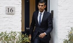 A customary British PM A customary British PM