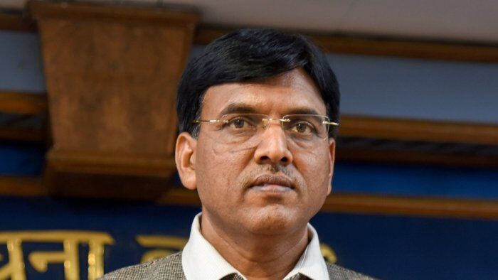 Wear masks to protect yourselves from pollution as CM busy in poll campaign: Mandaviya to Delhiites Wear masks to protect yourselves from pollution as CM busy in poll campaign: Mandaviya to Delhiites