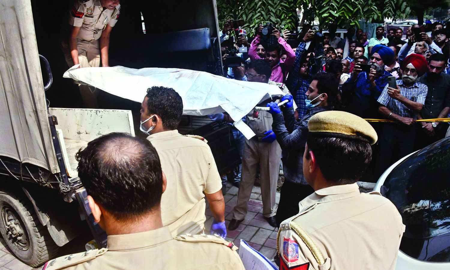 Key accused, 2 others arrested from Bihar in triple murder case