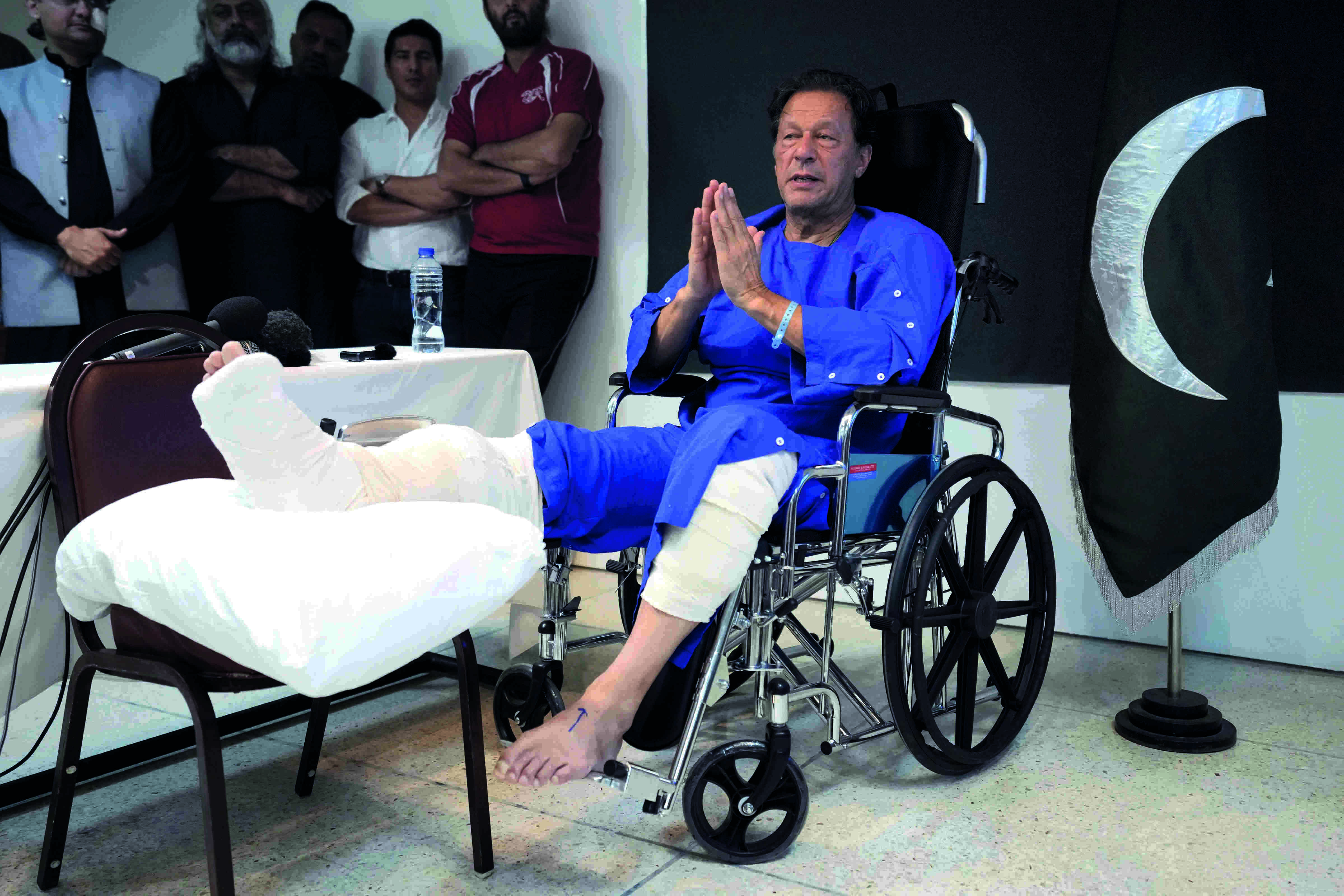 Imran Khan discharged from hospital Imran Khan discharged from hospital