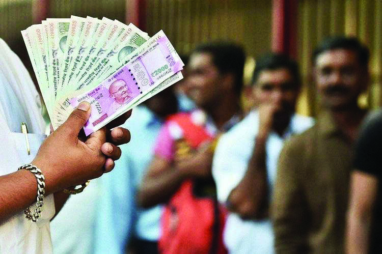 Cash with public jumps to new high of Rs 30.88 lakh cr