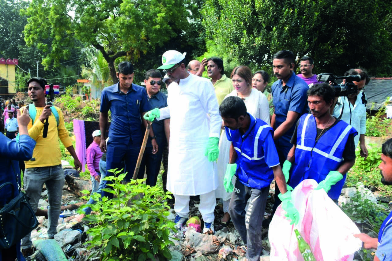 Councillors urged to lead anti-dengue campaigns in their respective wards Councillors urged to lead anti-dengue campaigns in their respective wards
